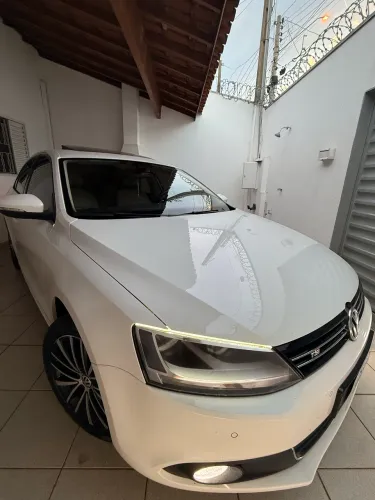 Volkswagen Jetta Highline 2.0 TSI 16V 4P Tiptronic 2013