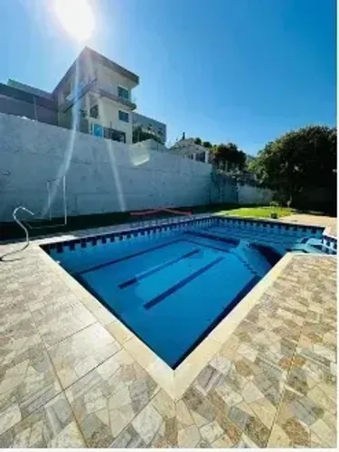 Oportunidade - Casa Condomínio Terras de Santa Helena em Jacareí com 4 Dormitórios.
