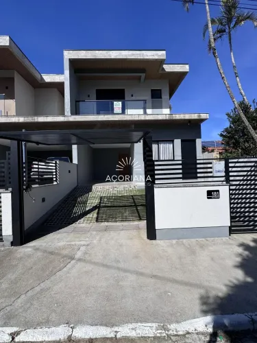 Casa para aluguel anual na Lagoa da Conceição 3 quartos e excelente localização