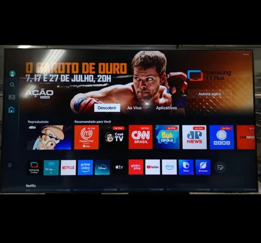Tv 85 Samsung 4k Smart com função Bluethuu...Acompanha controle remoto, pé.Mod. UN85BU8000
