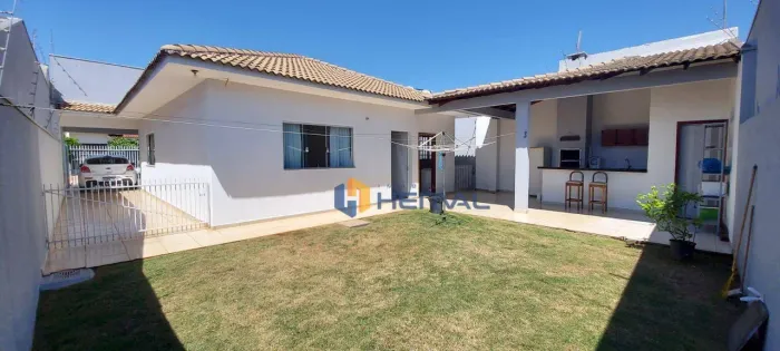 Casa com 3 quartos à venda, 160 m² por R$ 765.000 - Jardim Paris - Maringá/PR