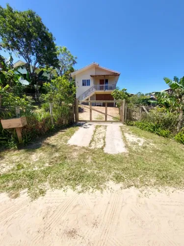 Casa na Praia do Rosa para Ano Novo e Temporada Jan Fev 2027