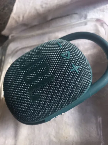 JBL clip 4 prova d'água nova.