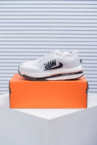 Nike Air Zoom Pegasus Premium