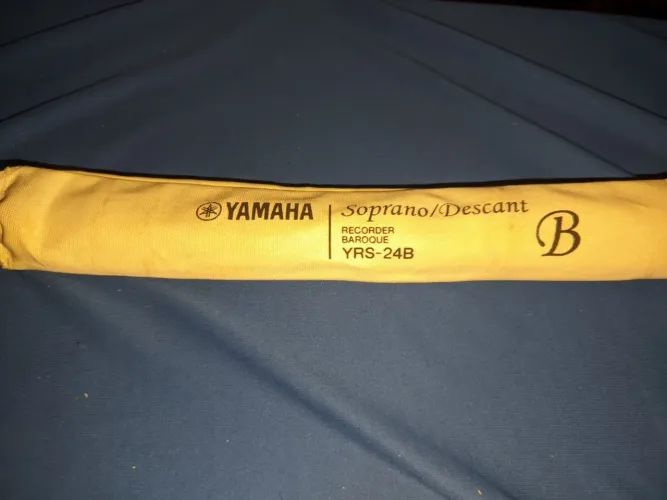 Vendo flauta doce (Yamaha) soprano nova