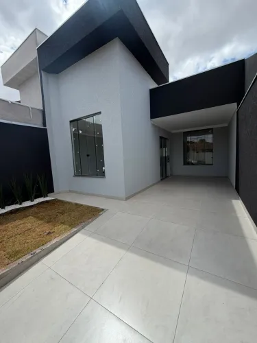 ***LINDA CASA RECÉM CONSTRUÍDA***