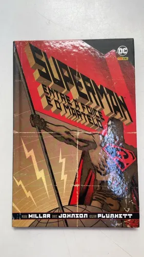 HQ SUPERMAN: ENTRE A FOICE E O MARTELO - CAPA DURA