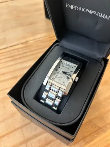 relógio emporio armani prata números romanos