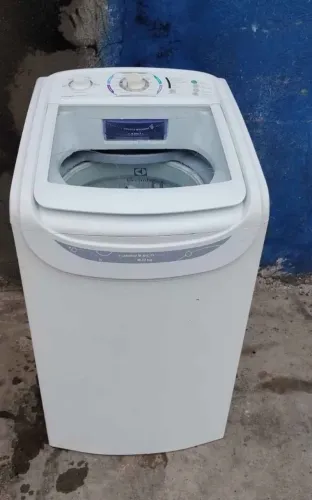 Vendo tanquinho 8 kl Electrolux 110vts só lava e centrifuga tudo funcionando e garantia