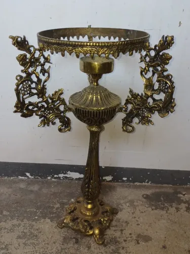  base antiga para abajur ou luminária, confeccionada em bronze 56cm diâmetro cúpula 25cm