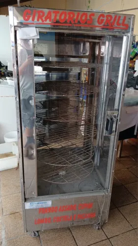 Vendo Máquina Assados