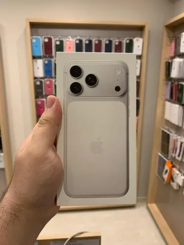 iPhone 17 Pro Max 512GB PRATA Lacrado - Retire em loja física na Savassi