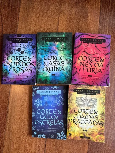 Box de livros ACOTAR corte de espinhos e rosas