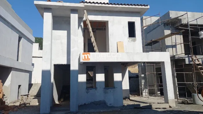 Casa de Condomínio à Venda em Santo Antônio de Lisboa, Florianópolis - SC