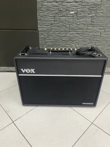 Amplificador Vox Valvetronix Vt120+