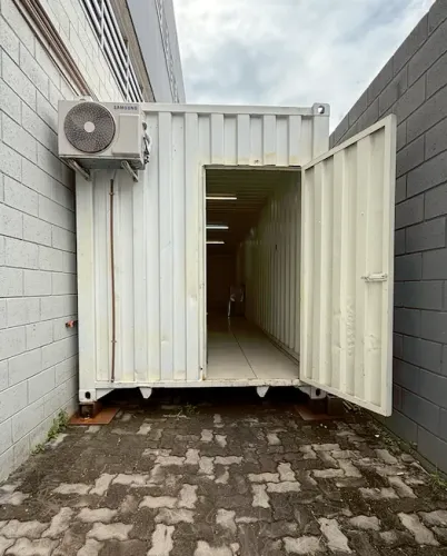 Container 40 HC (High Cube) reformado - Adequado para manipulação de alimentos