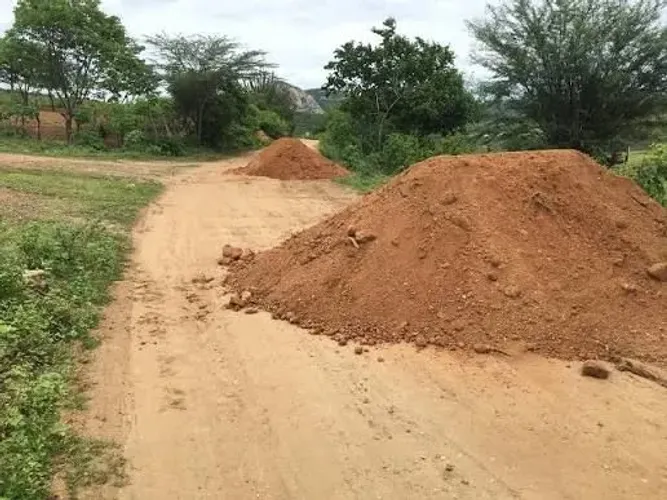 PROMOÇÃO DE BARRO PRA ATERRO 5MT 350