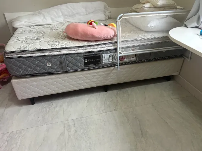 Cama box solteiro sem o colchão