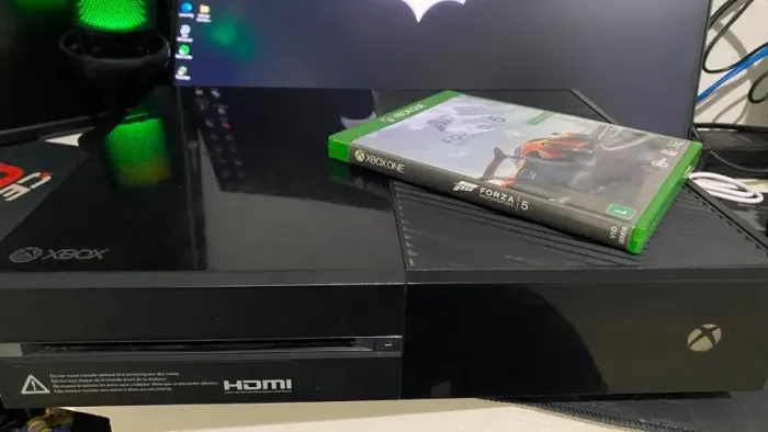 Xbox One 500GB | Sem Controle | Com Forza Motorsport 5