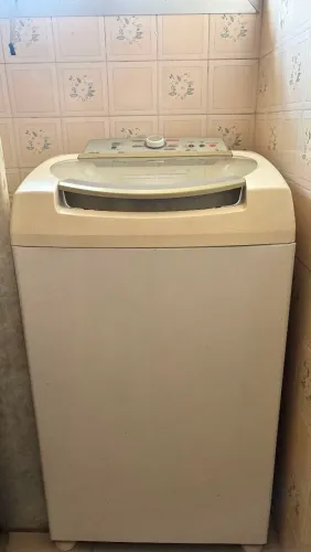Máquina de lavar roupa 9 quilos