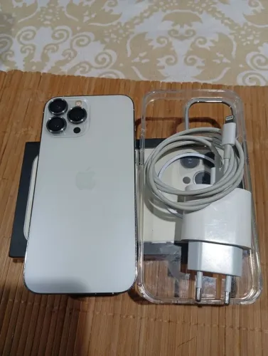 Vendo o troco iPhone 13 pro Max 128g