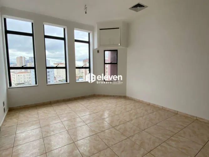 Conjunto Comercial à venda em Santos (Embaré) 43,48 m², 1 sala, 2 banheiros e 1 vaga