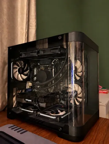 Gabinete gamer curvo + 5 fans rgb