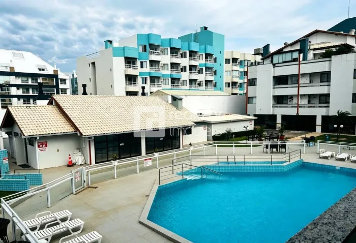 Apartamento 1 dormitório 100m da praia - Ingleses