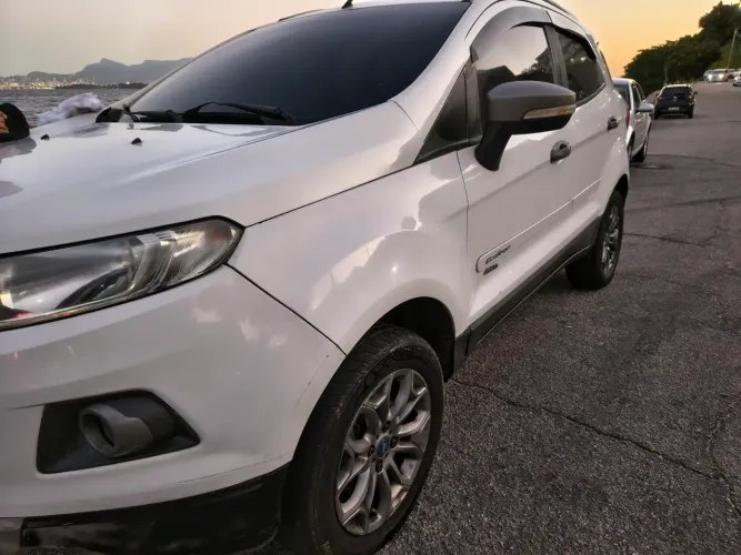 Ford Ecosport Freestyle 2.0 16V 4WD Flex 5P 2014