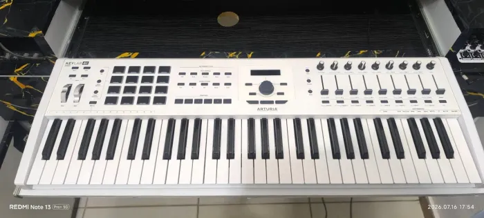 Controlador Arturia Keylab mkII 61