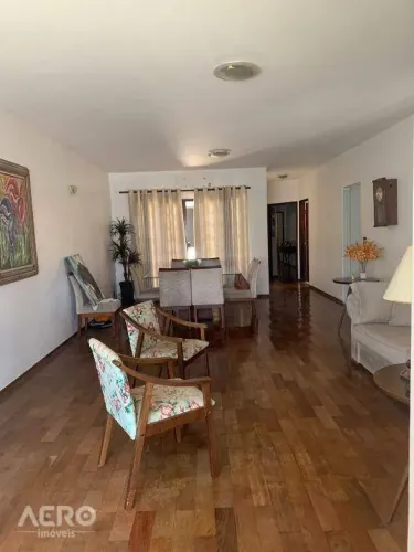 Casa à venda, 234 m² por R$ 650.000,00 - Vila São João da Boa Vista - Bauru/SP