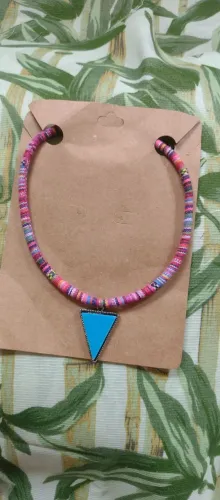 Gargantilha com pegada Africana 