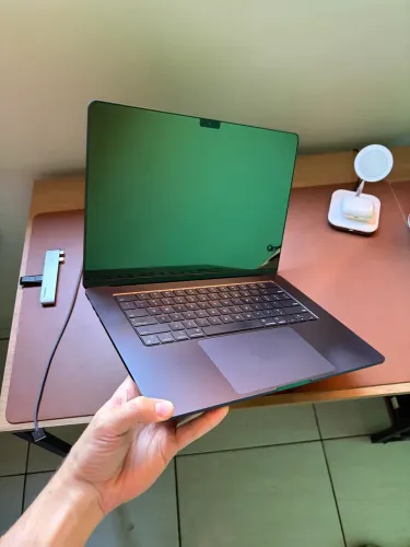 MacBook Air M3 15 polegadas