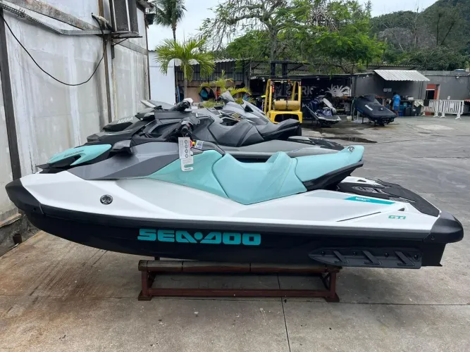 Jet Ski Sea-Doo GTI 130 - 2025