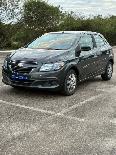 Chevrolet Onix Hatch LT 1.4 8V Flex Power Mec. 4P 2016