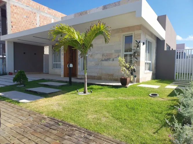 CASA TÉRREA 3 SUÍTES PARA ALUGUEL - MALUÍ RESIDENCE COM FOTOVOLTAICA