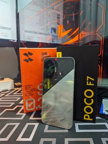 Xiaomi Poco F7 512GB LIMITED EDITION + ACESSÓRIOS