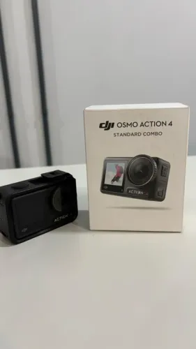 DJI Osmo Action 4 Standard Combo + Cartão Samsung 128GB - Impecável - R$ 1.700