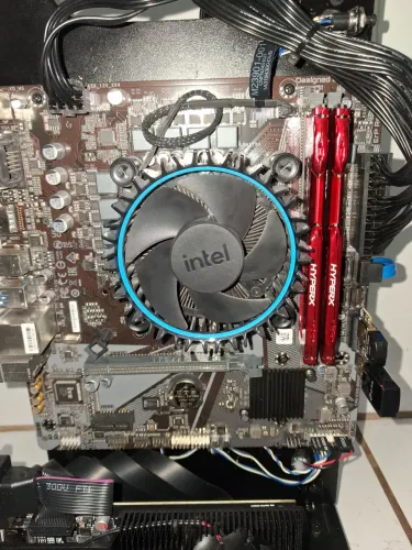 i3 12100F + 16Gb de RAM + Placa mãe + placa de vídeo 