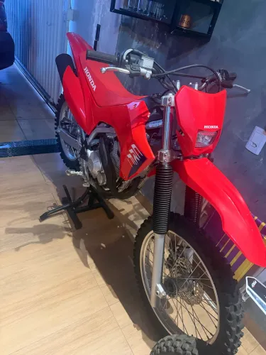 Crf zero km