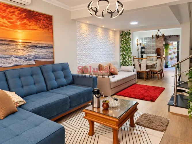 Casa com mais de 65m² em condomínio fechado.