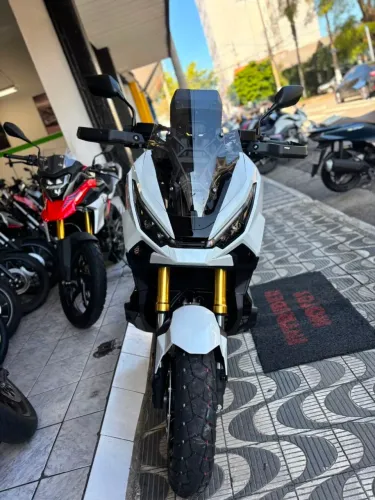 X-adv 750 abs ano 2026 com apenas  km 208 