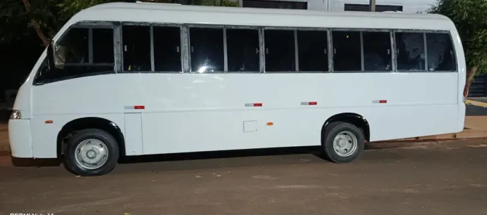 Micro ônibus W8