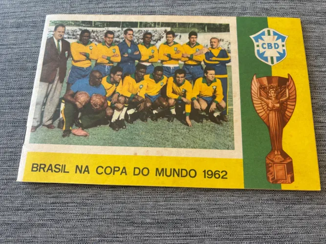 ALBUM DE FIGURINHAS DA COPA DE 1962