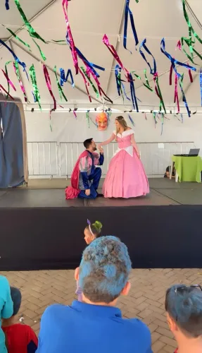Fantasia Aurora e príncipe