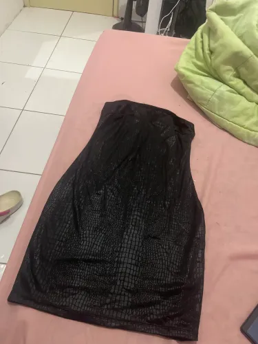vestido preto tomara que caia shein