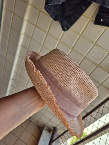 Chapéu rosè da Rosa chá 