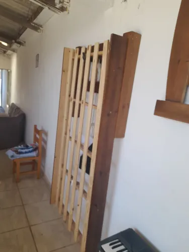 Eu tenho uma cama de solteiro a venda marilia  o preço 200,00  eo endereço Rua padre Roma 