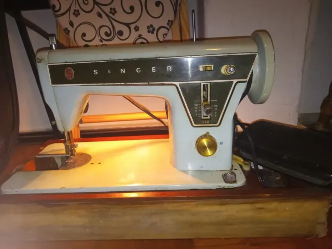 Máquina de costurar Singer