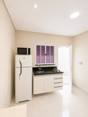 Alugo LOFT NO PARQUE 10 - MOBILIADO - NÃO PAGA CAUÇÃO